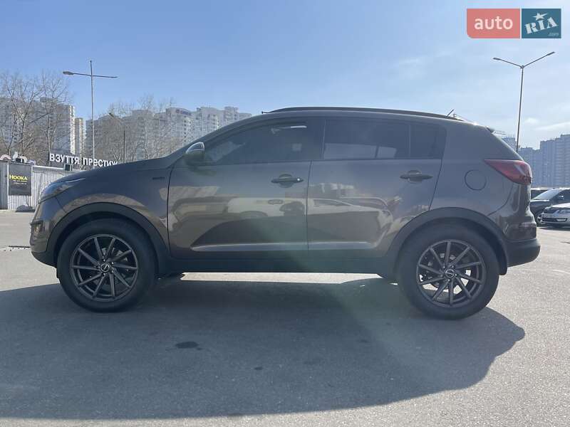 Внедорожник / Кроссовер Kia Sportage 2011 в Киеве