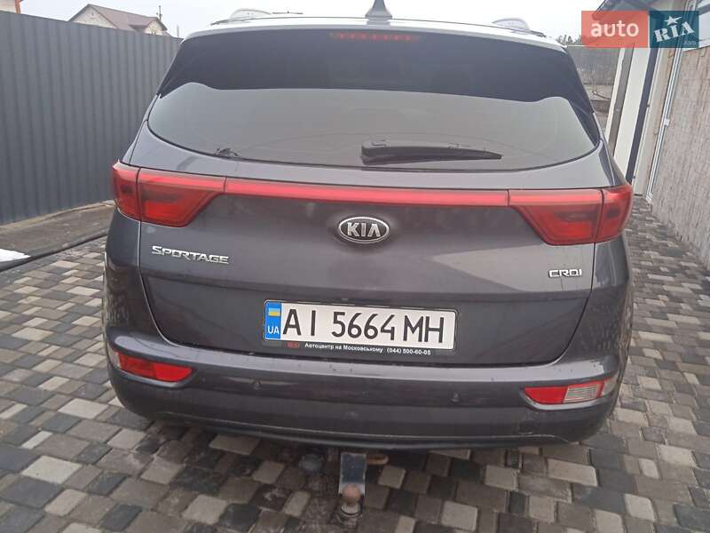 Позашляховик / Кросовер Kia Sportage 2016 в Вишгороді
