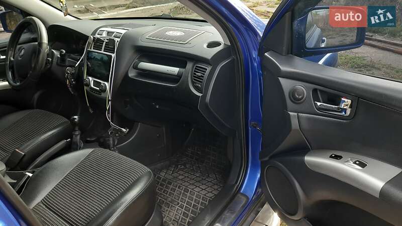 Позашляховик / Кросовер Kia Sportage 2005 в Благовіщенську