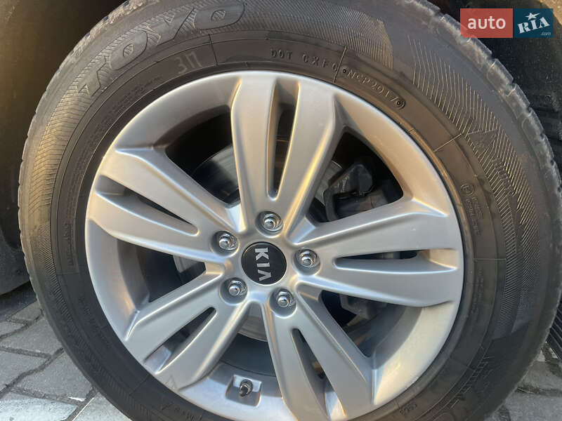 Позашляховик / Кросовер Kia Sportage 2017 в Києві