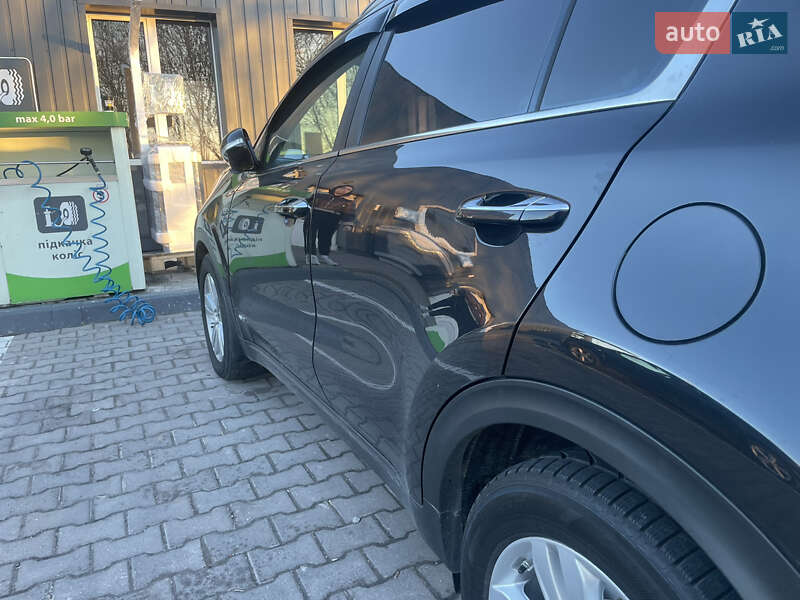 Позашляховик / Кросовер Kia Sportage 2017 в Києві