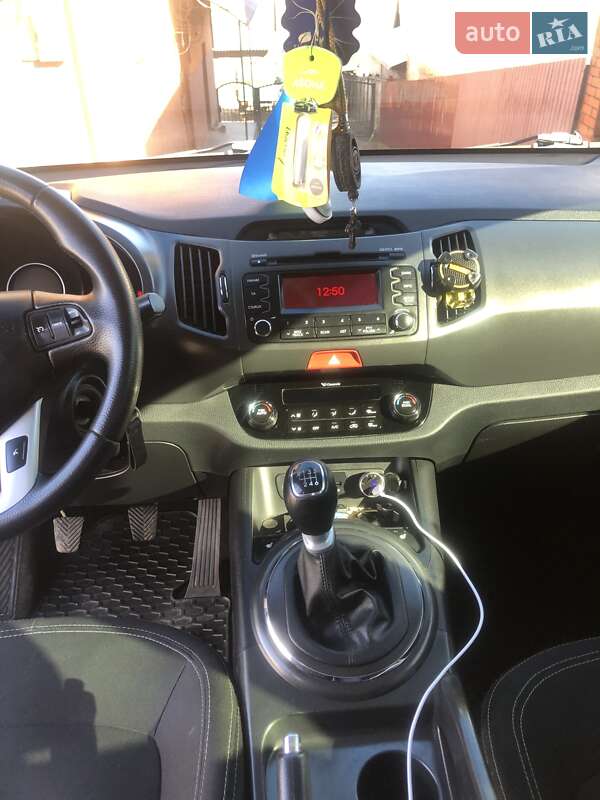 Позашляховик / Кросовер Kia Sportage 2010 в Мукачевому