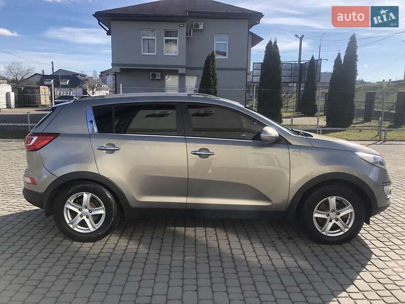 Позашляховик / Кросовер Kia Sportage 2010 в Мукачевому