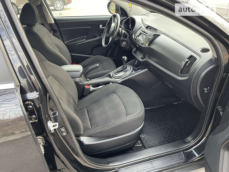 Внедорожник / Кроссовер Kia Sportage 2012 в Львове