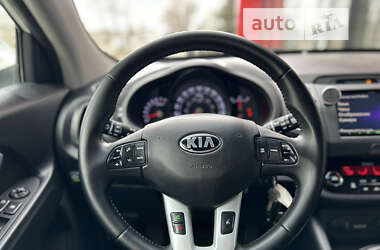 Внедорожник / Кроссовер Kia Sportage 2013 в Киеве