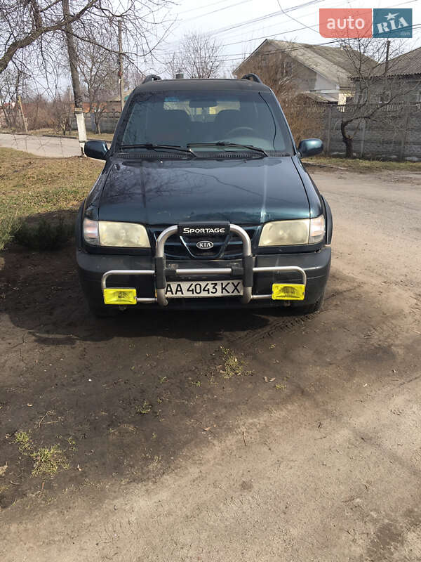 Позашляховик / Кросовер Kia Sportage 1998 в Прилуках
