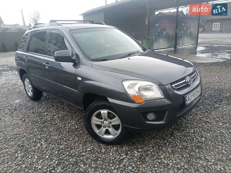 Внедорожник / Кроссовер Kia Sportage 2008 в Рахове