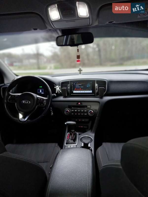 Позашляховик / Кросовер Kia Sportage 2017 в Ромнах
