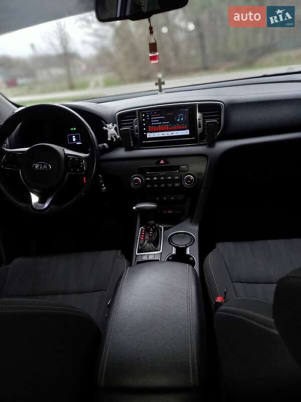 Позашляховик / Кросовер Kia Sportage 2017 в Ромнах