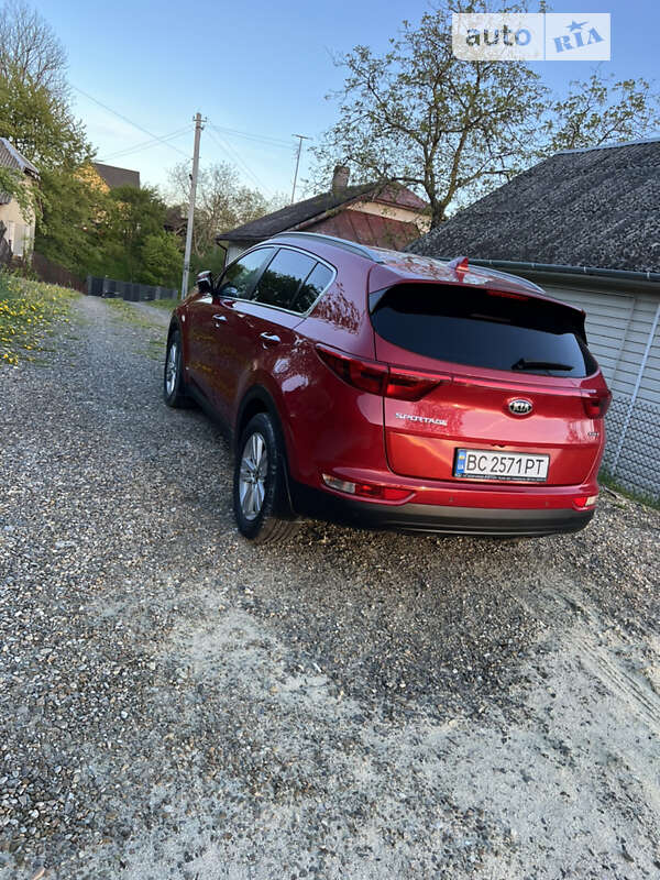 Внедорожник / Кроссовер Kia Sportage 2016 в Стрые