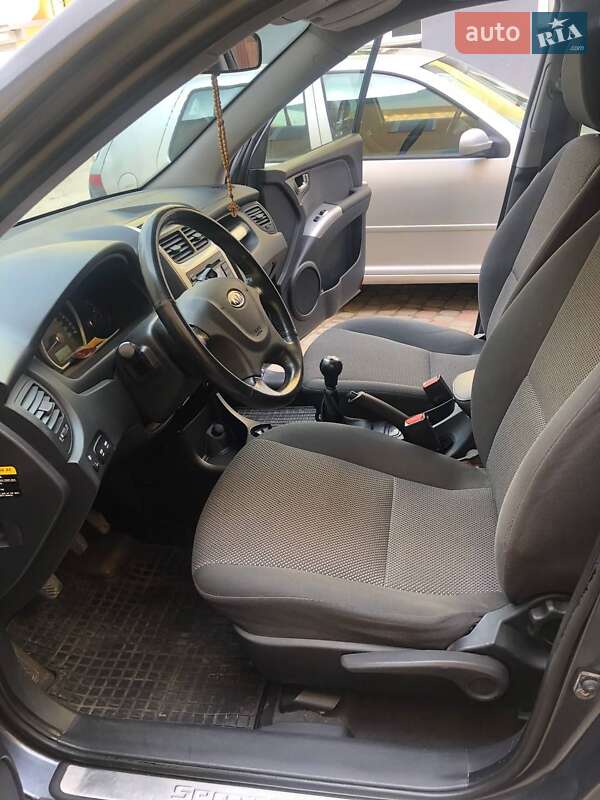 Внедорожник / Кроссовер Kia Sportage 2009 в Старом Самборе