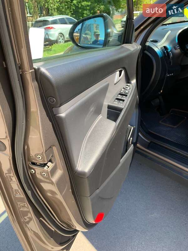 Внедорожник / Кроссовер Kia Sportage 2013 в Шептицькому