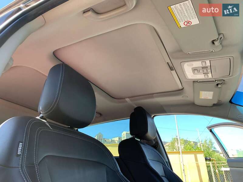 Внедорожник / Кроссовер Kia Sportage 2013 в Шептицькому