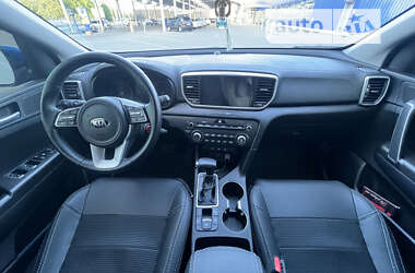 Позашляховик / Кросовер Kia Sportage 2021 в 