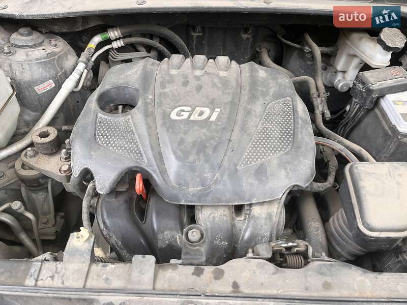 Позашляховик / Кросовер Kia Sportage 2015 в Чернівцях