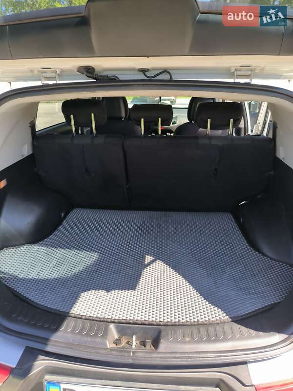 Внедорожник / Кроссовер Kia Sportage 2011 в Синельниково