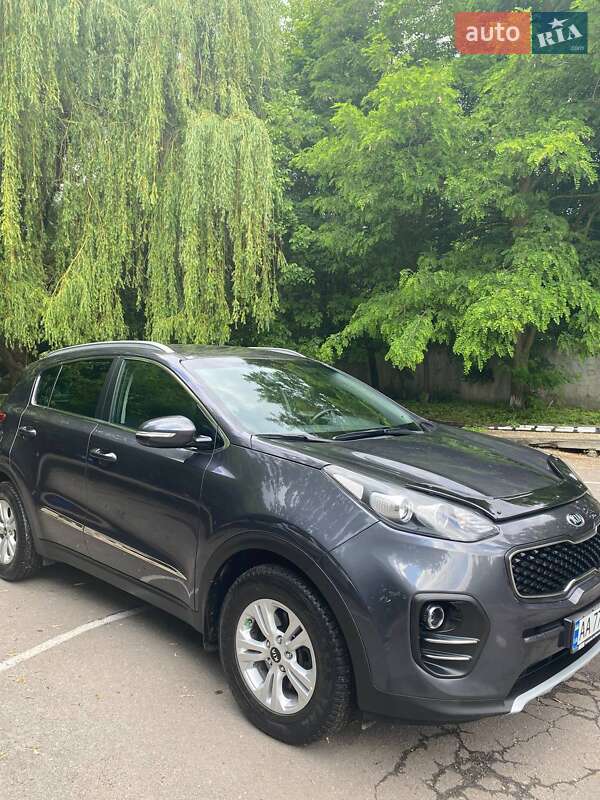 Внедорожник / Кроссовер Kia Sportage 2016 в Казатине