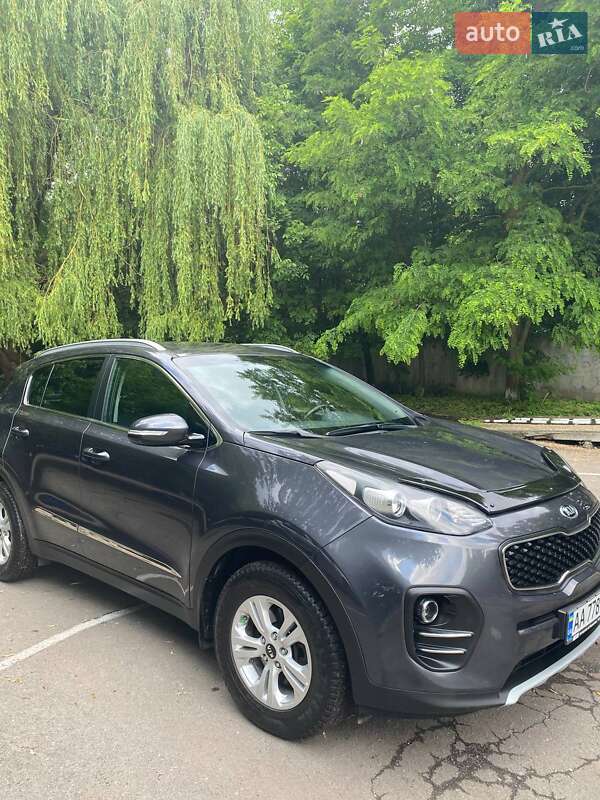 Внедорожник / Кроссовер Kia Sportage 2016 в Казатине