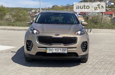 Позашляховик / Кросовер Kia Sportage 2016 в Бережанах