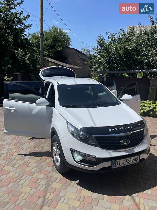 Позашляховик / Кросовер Kia Sportage 2015 в Миргороді фото 7 Позашляховик / Кросовер Kia Sportage 2015 в Миргороді