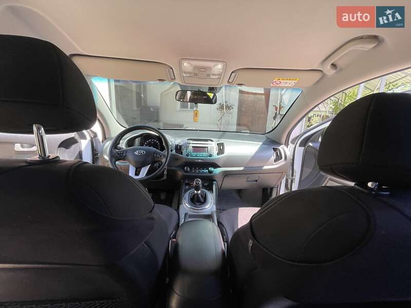 Позашляховик / Кросовер Kia Sportage 2015 в Миргороді фото 13 Позашляховик / Кросовер Kia Sportage 2015 в Миргороді
