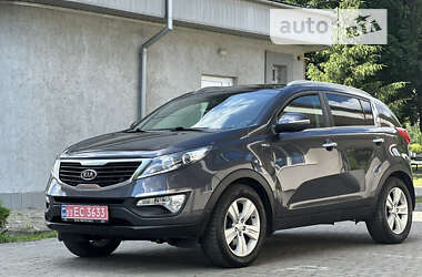 Позашляховик / Кросовер Kia Sportage 2012 в Здолбуніві