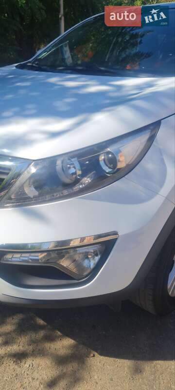 Внедорожник / Кроссовер Kia Sportage 2011 в Первомайске