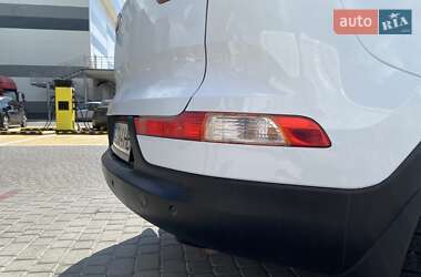 Внедорожник / Кроссовер Kia Sportage 2011 в 