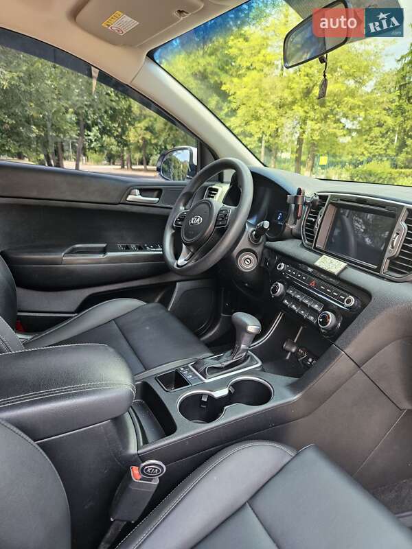 Внедорожник / Кроссовер Kia Sportage 2017 в Кривом Роге