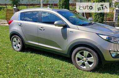 Внедорожник / Кроссовер Kia Sportage 2011 в Тячеве