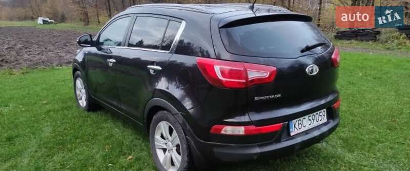 Внедорожник / Кроссовер Kia Sportage 2012 в Киеве