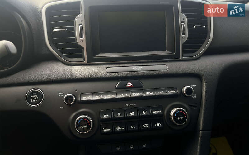 Внедорожник / Кроссовер Kia Sportage 2016 в Мукачево