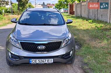 Позашляховик / Кросовер Kia Sportage 2015 в Чернівцях