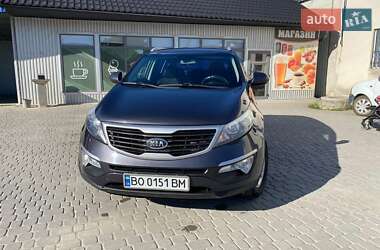 Внедорожник / Кроссовер Kia Sportage 2012 в 