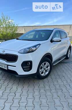 Позашляховик / Кросовер Kia Sportage 2016 в Івано-Франківську