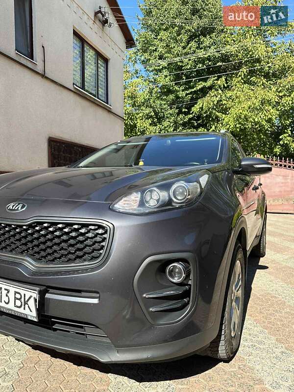 Внедорожник / Кроссовер Kia Sportage 2016 в Ужгороде