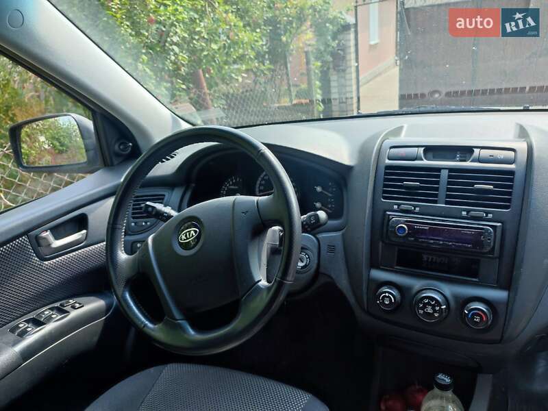 Внедорожник / Кроссовер Kia Sportage 2005 в Житомире