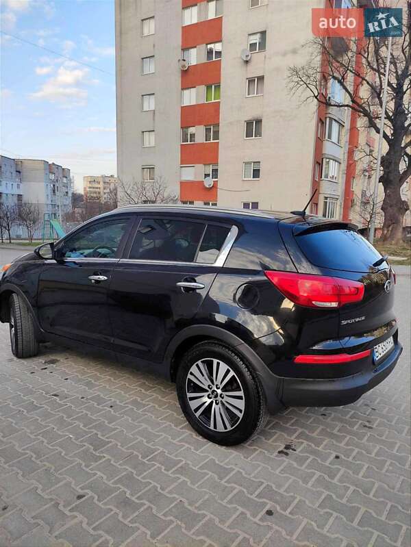 Внедорожник / Кроссовер Kia Sportage 2015 в Трускавце