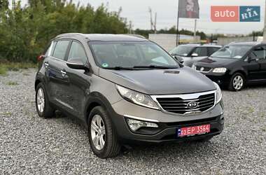 Внедорожник / Кроссовер Kia Sportage 2013 в Шепетовке