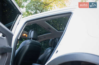 Внедорожник / Кроссовер Kia Sportage 2012 в 