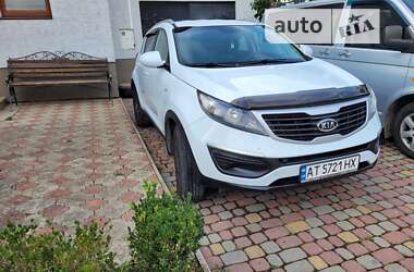 Внедорожник / Кроссовер Kia Sportage 2011 в Надворной