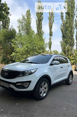 Внедорожник / Кроссовер Kia Sportage 2012 в Полтаве