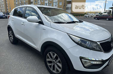 Позашляховик / Кросовер Kia Sportage 2015 в Києві