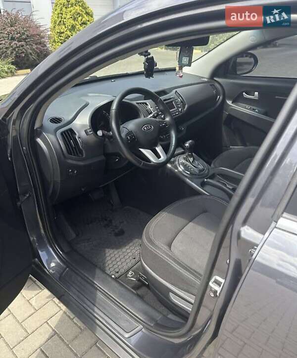 Внедорожник / Кроссовер Kia Sportage 2012 в Южном