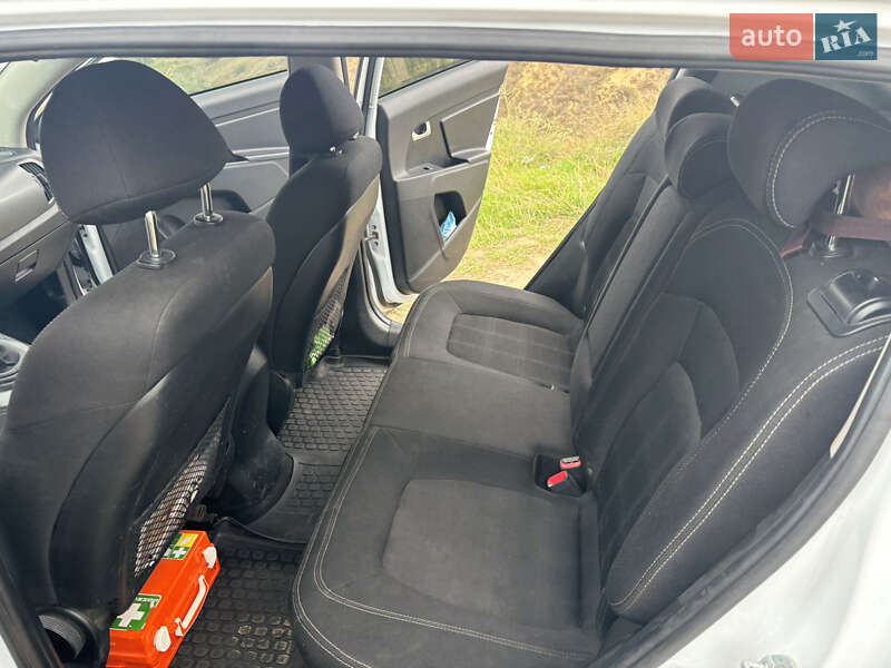 Позашляховик / Кросовер Kia Sportage 2013 в Одесі