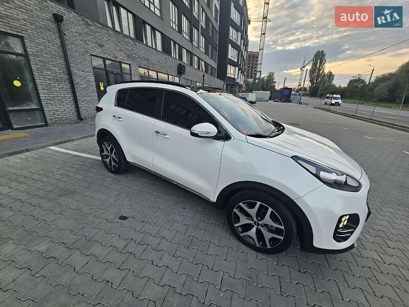 Внедорожник / Кроссовер Kia Sportage 2017 в Хмельницком