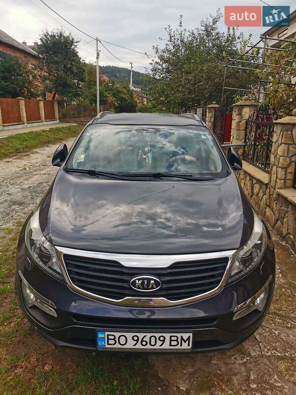 Внедорожник / Кроссовер Kia Sportage 2011 в Бережанах