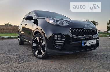 Внедорожник / Кроссовер Kia Sportage 2017 в Белгороде-Днестровском