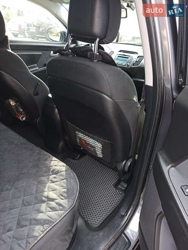 Внедорожник / Кроссовер Kia Sportage 2012 в Херсоне