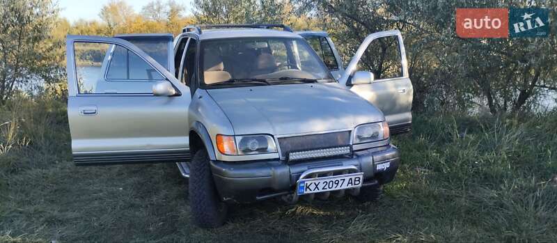 Позашляховик / Кросовер Kia Sportage 2003 в Києві
